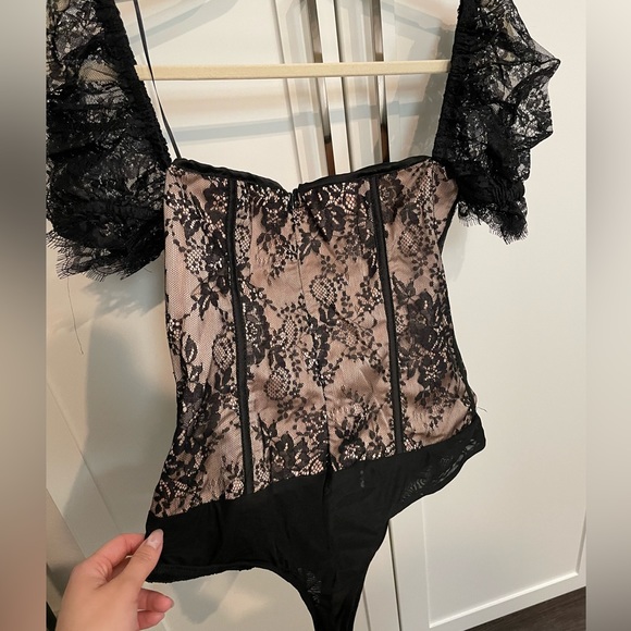Black lace corset bodysuit NWT - Picture 4 of 4